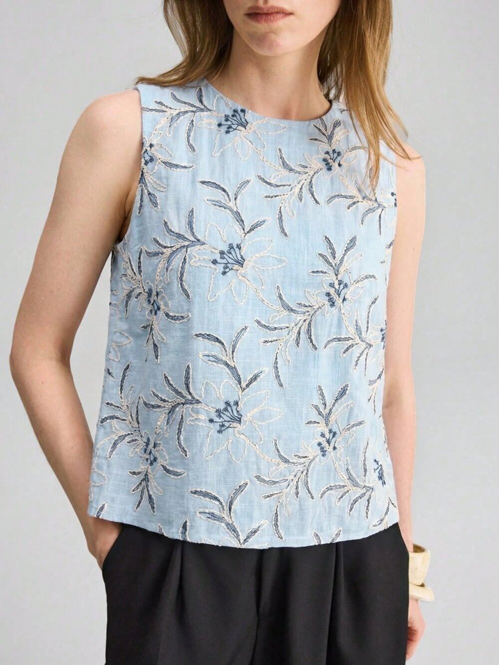 Blue Boho Floral Women's Tea Party Tank Top, Embroidered Crew Neck, Sleeveless